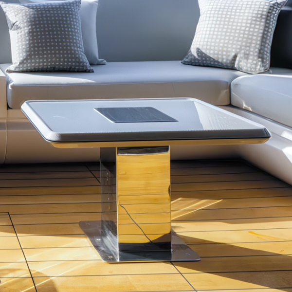 Marine table pedestals for adjustable and secure boat tables